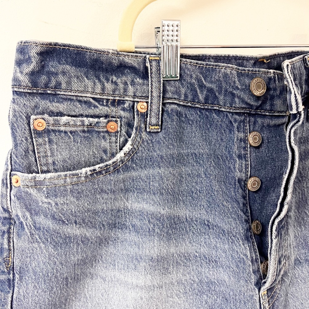GAP Cheeky Straight Leg High Rise Button Fly Jeans in Medium Wash Size 10S - Picture 9 of 14